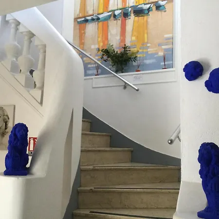 Le Castellamar فندق