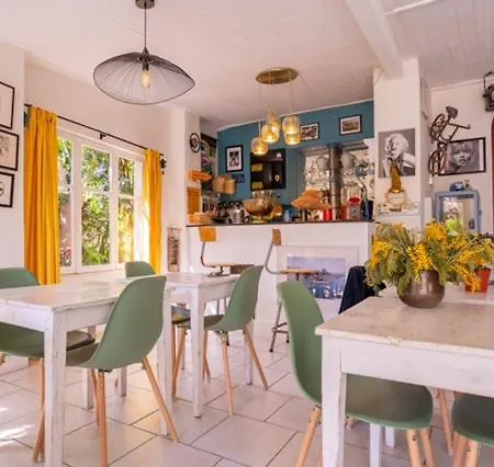 Le Castellamar Hotell 3*