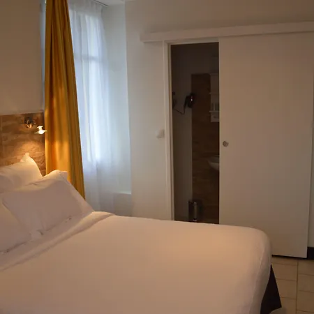 Le Castellamar فندق