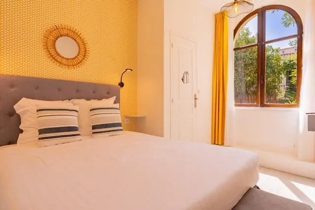 Le Castellamar Отель 3*