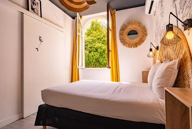 Le Castellamar 3* Сент-Максим
