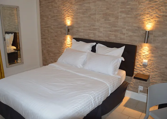 Отель Le Castellamar 3*