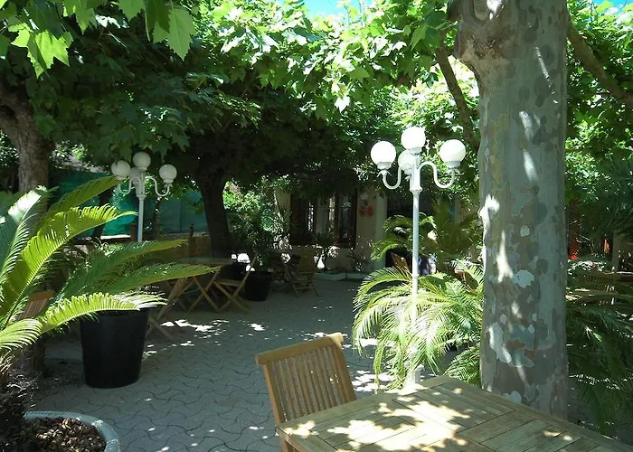 Le Castellamar