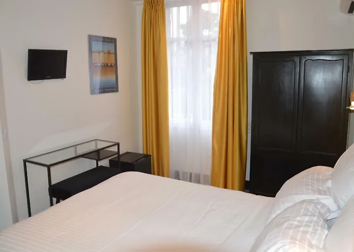 Отель Le Castellamar 3*