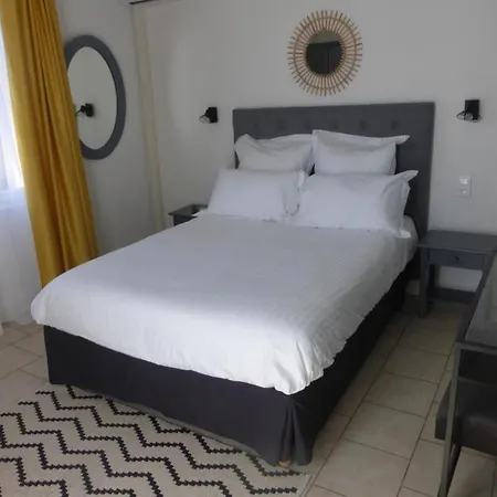 מלון Castellamar 3*