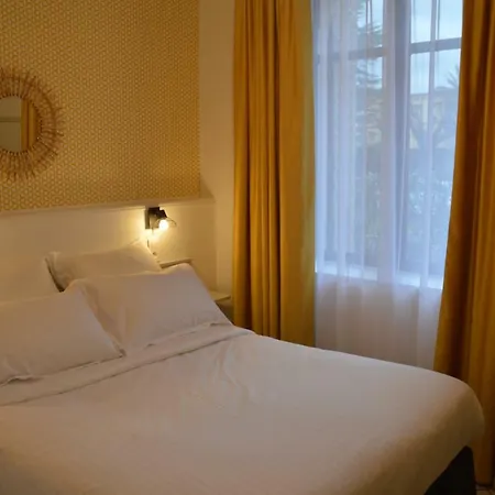 Le Castellamar Отель 3*