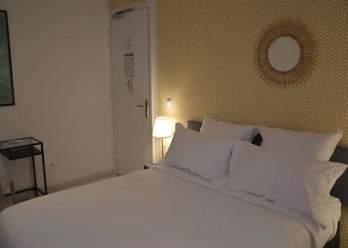 Отель Le Castellamar 3*